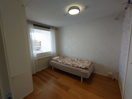 Stort hemtrevligt radhus - Foto 2