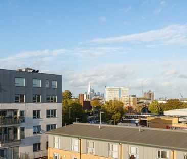 Warner Road, London, SE5 - Photo 2