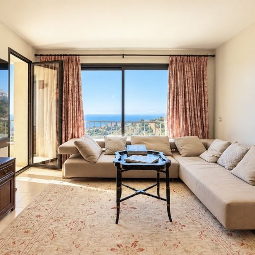 3 Bedroom Apartment For Rent in Marbella, Málaga - Photo 1