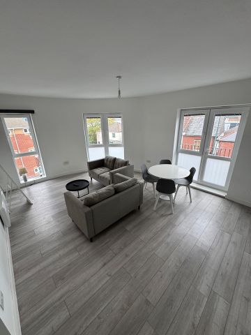 2 Bed Flat, Bevois Valley Road, SO14 - Photo 2