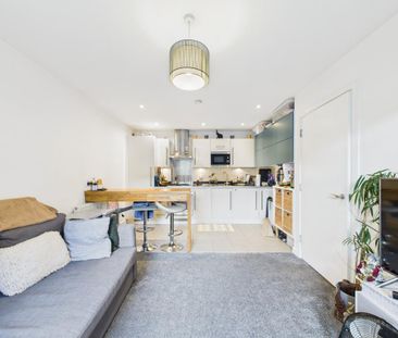 2 bedroom flat to rent - Photo 2