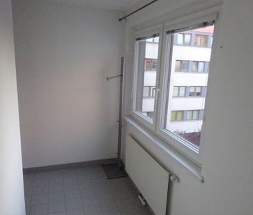 2 Zimmer Wohnung mit 8 m² Loggia inkl. Garagenplatz, 4. Liftstock, ... - Photo 6