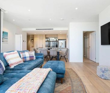 "The Hemingway" - Luxury Ocean View Apartment - Photo 1