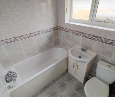 Drakes Drive, STEVENAGE - Photo 5