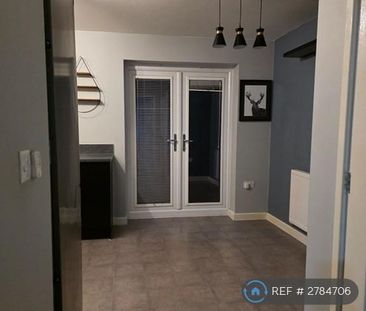 2 bedroom semi-detached house to rent - Photo 5