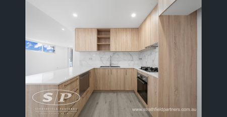 Luxury 3 bedroom apartment - Photo 4