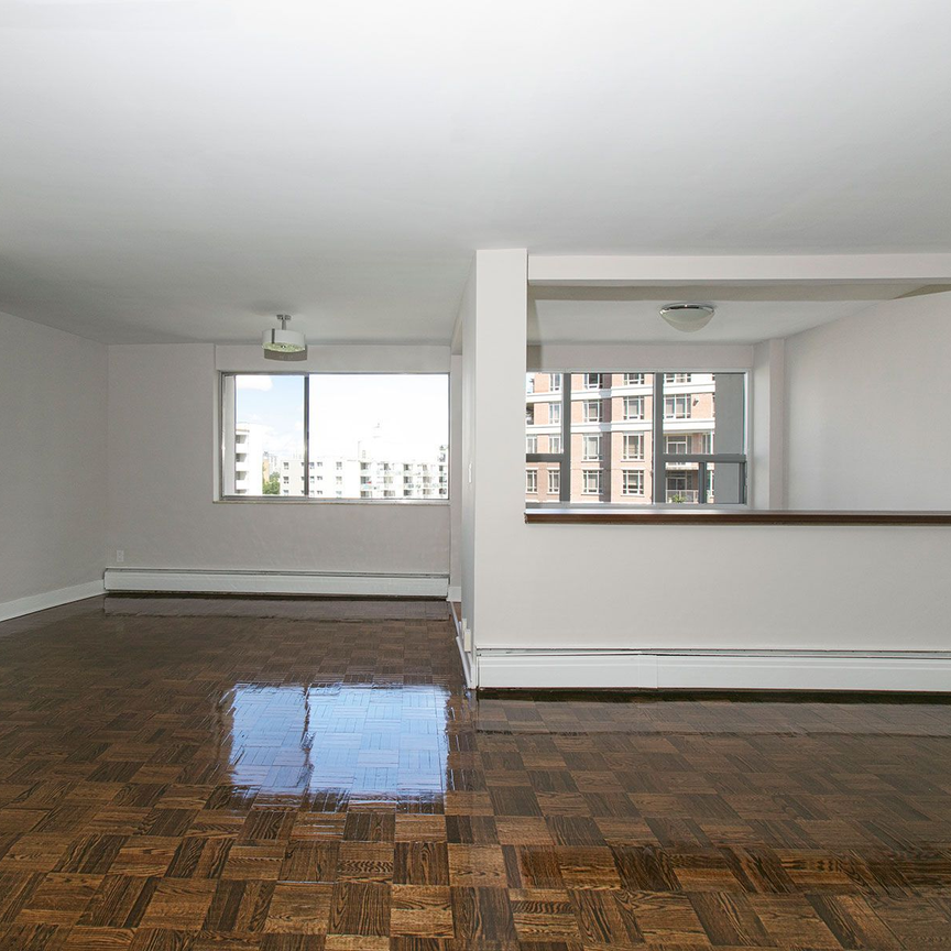 For Lease - 9 Deer Park Crescent Unit# 1106, Toronto, Ontario - Photo 1