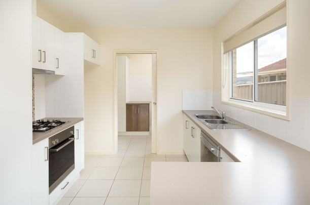 Stylish & Central! - Photo 1