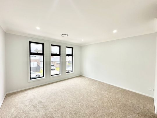 A Rare Gem! - Photo 1