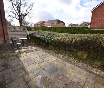 Manor Farm Drive, Tittensor, ST12 - Photo 2