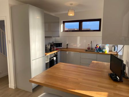 19 Deeside Crescent, Aberdeen, AB15 7PT - Photo 2