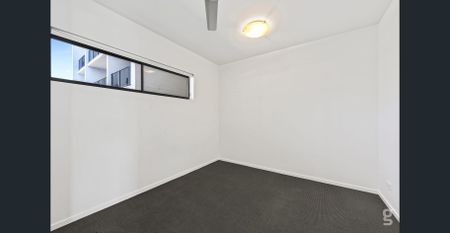 Spacious & Modern 'Foundry' Apartment - Photo 3