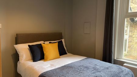 Ideal Househare in Iffley - All ensuite - Photo 3