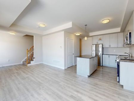 For Lease - 2550 Castlegate Crossing Unit# 206, Pickering, Ontario - Photo 2