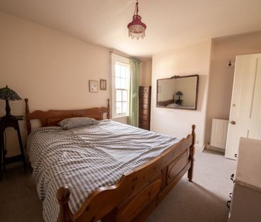 2 Bed Terraced House, Sun Ln, SE3 - Photo 5