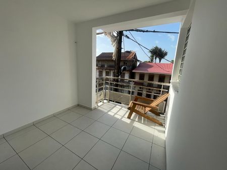 Location Appartement 3 pièces 60m² CAYENNE 97300 - Photo 5