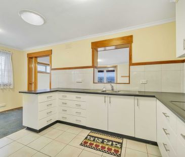 Spacious family home - Photo 1