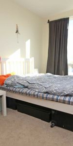 Orchard Road, TW9, London - Photo 3