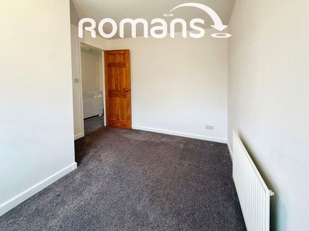 3 bedroom house to rent Mercer Way, Romsey, SO51 - Photo 2
