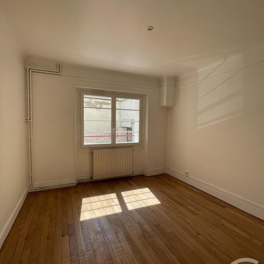 Location Appartement 2 pièces 45m² CHATEAUROUX 36000 - Photo 1