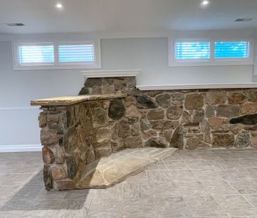 For Lease - 88 Foxbar Road, Burlington, Ontario - Photo 3