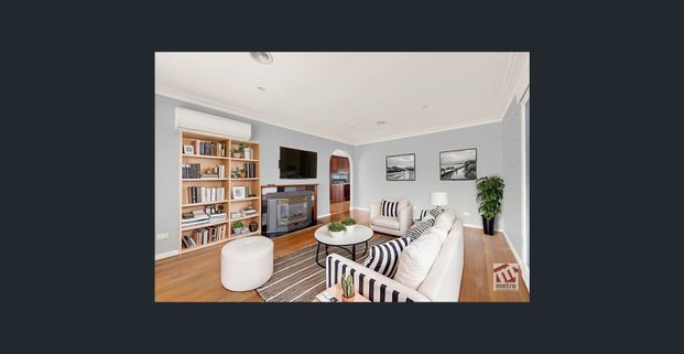 IDEAL LOCATION! - Photo 1