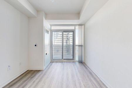 For Lease - 8 Interchange Way Unit# 5301, Vaughan, Ontario - Photo 4