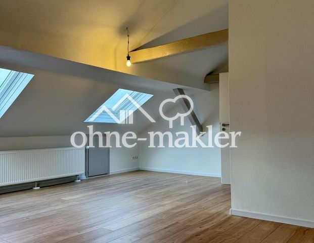 Erstbezug nach Sanierung: Hochwertige 2-Zimmer-Dachgeschosswohnung im 4. OG - Foto 1