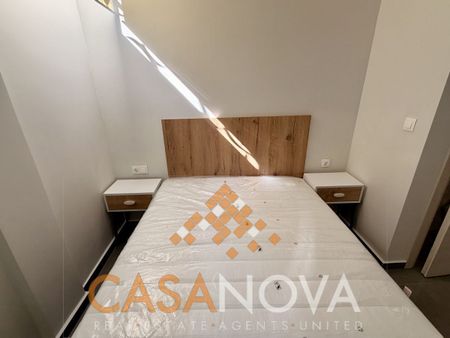 Studio/Γκαρσονιέρα για ενοικίαση Κέντρο (Χαριλάου) - Photo 4
