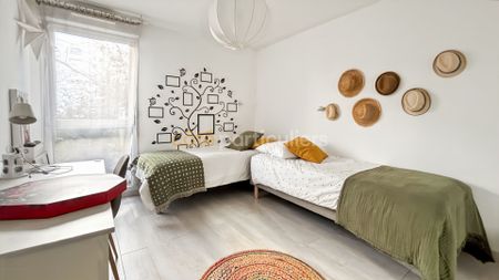 Appartement 3 pièces avec terrasse et parking - Photo 3