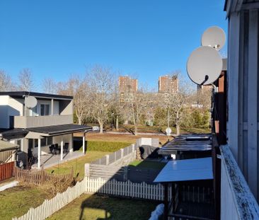 Postängsvägen, Norsborg - Photo 1