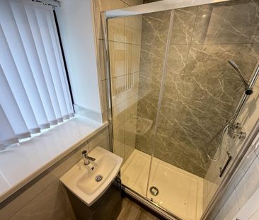 3 bedroom apartment to rent - Photo 3