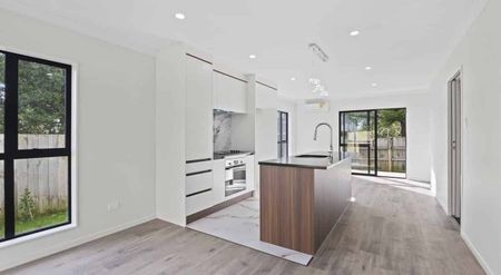 New 3 bedroom house Mangere - Photo 3