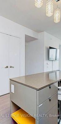 1+1 Bed & 1 Bath - Peter Street Condos - Photo 1