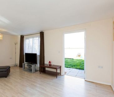 4 Bed Semi-Detached House, Ronnie Lane, E12 - Photo 1