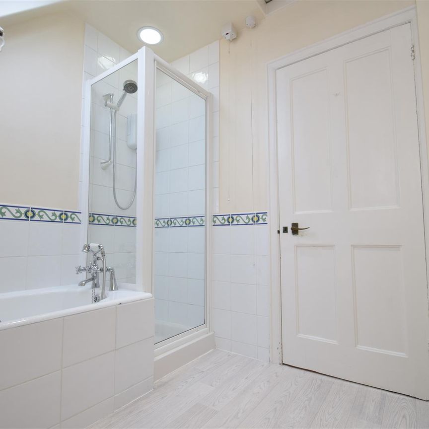 2 bedroom apartment - Photo 1
