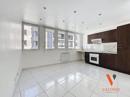 Location Appartement 2 pièces 33m² GRENOBLE 38000 - Photo 2