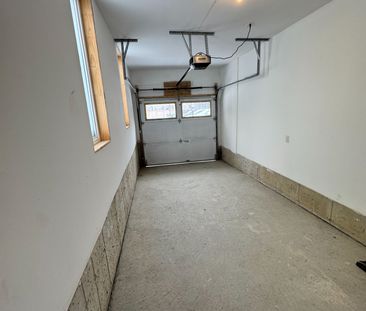 For Lease - 28 Matawin Lane, Richmond Hill, Ontario - Photo 3