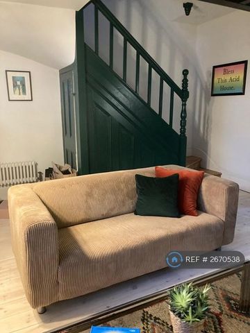 4 bedroom terraced house to rent - Photo 3