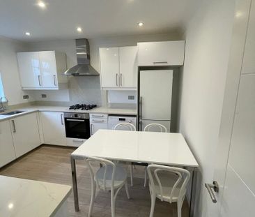 Great North Way, London, NW4 - Photo 1