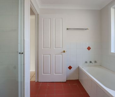 Spacious Family Home - Photo 4