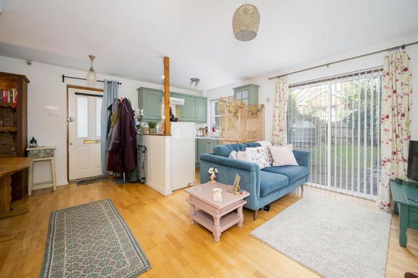 8 Old Mill Cottage, Lisburn, BT28 3RY - Photo 1