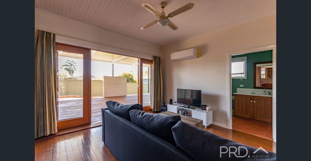 CENTRALLY LOCATED HISTORIC HOME - Photo 1