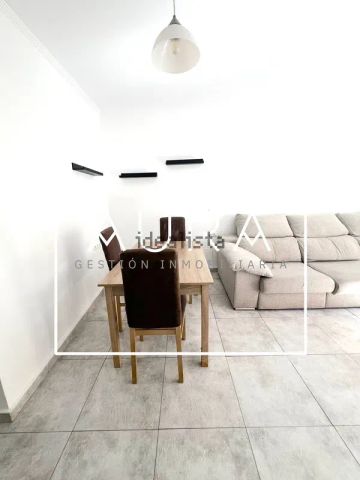 Alquiler de piso en Centro - Photo 4