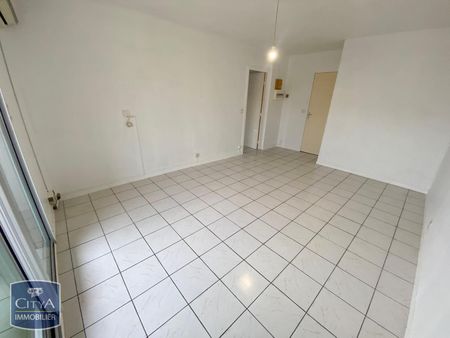 Location Appartement 2 pièces 49m² TOULON 83000 - Photo 2