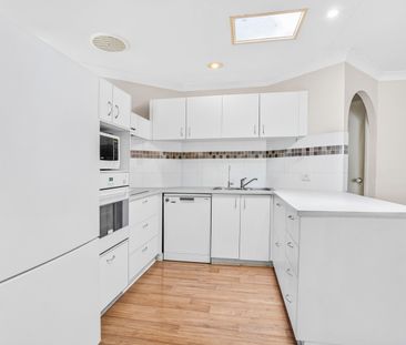 9 Perch Circuit, Sandstone Point QLD 4511 - House For Rent | Domain - Photo 1