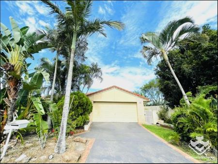 Beautiful Home with Solar Panels - Photo 3