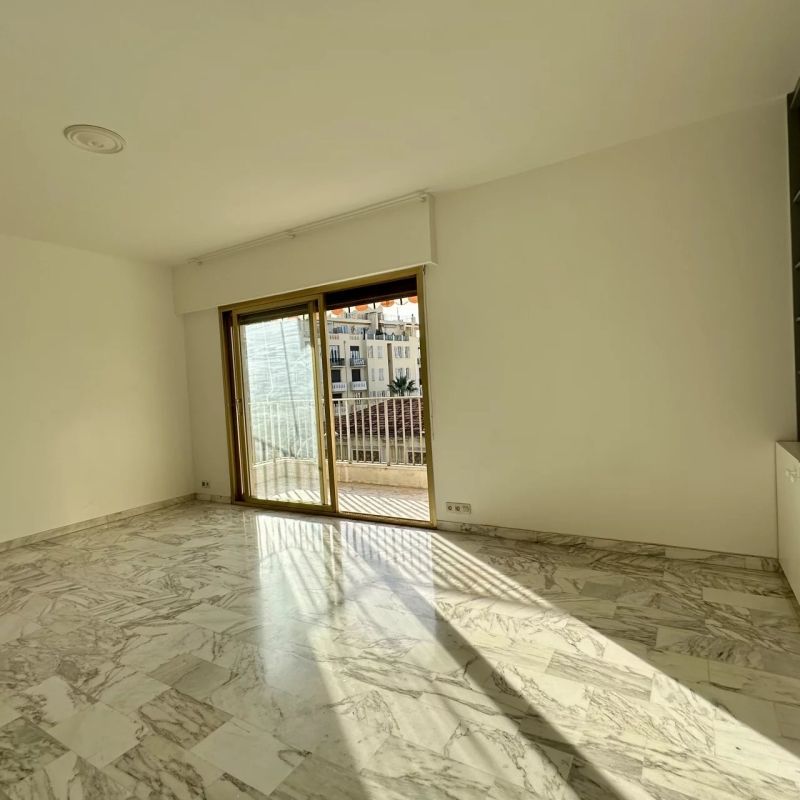 A louer à Nice à Cimiez. grand deux pièces, bas Cimiez - Photo 1