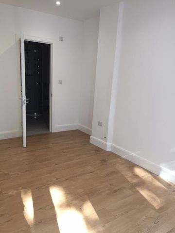 2 Bed Flat, Jubilee Heights, NW2 - Photo 3