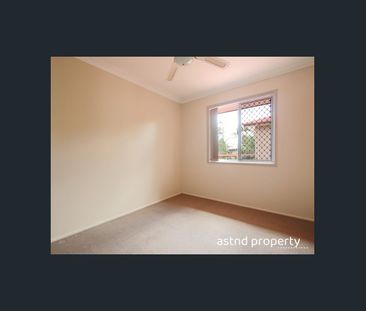 Spacious Family Living with Comfort and Convenience! - Photo 4